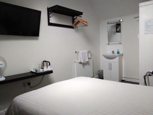 Bed & Breakfast Comfort Guest House