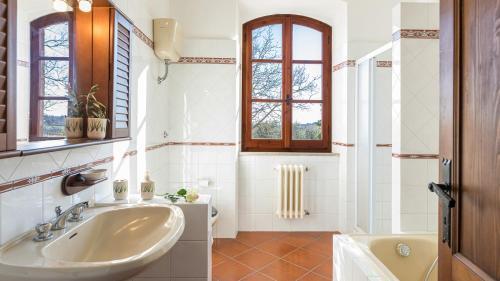 Villa Casale Le Tre Querce 8&1