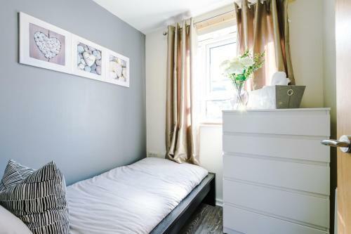 Bright&modern Contractor House By Niji Short Stays