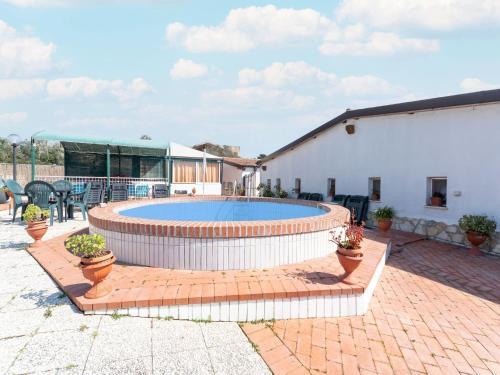 Tasteful Holiday Home In Priverno With Garden