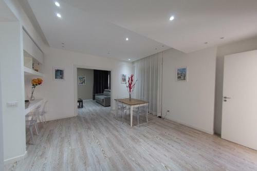 Grand Luxury Apartment- Via Marina