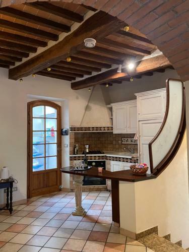 Beautiful Tuscan 2 Story House - Exclusive Use