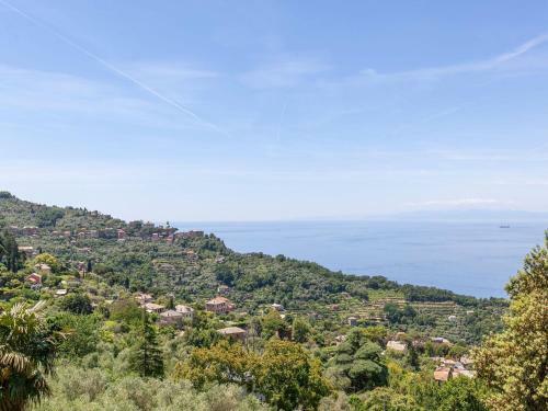 Cosy Apartment In Avegna Overlooking Stunning Panoramic View