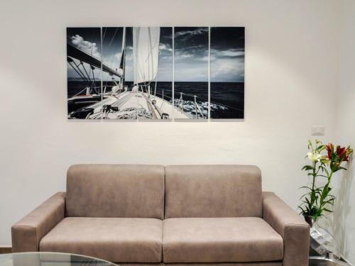 Locazione Turistica Luxury Apartments-1