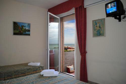 Family Hotel Marina Beach
