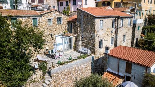 Lovely Renovated Apartment Near Dolcedo