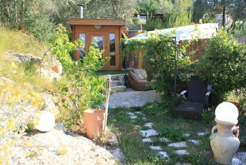 Villa Mit Privaten Schwimmpool Undaussenwhirlpol