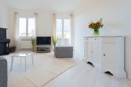Acqua Chiara Apartment By Rent All Como