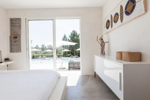 Grande Villa Design Avec Piscine Au Calme