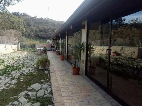 La Collina Delle Ginestre