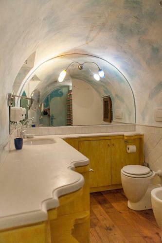 Apartamento Marcheamore - Il Passaggio Segreto, Luxury Loft With Private Courtyard