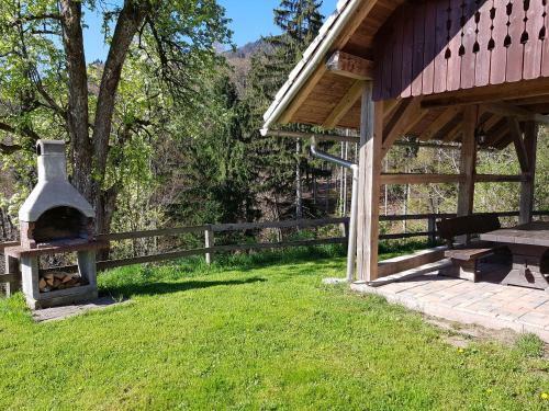 Hostal Vaznik Farm House Apartments