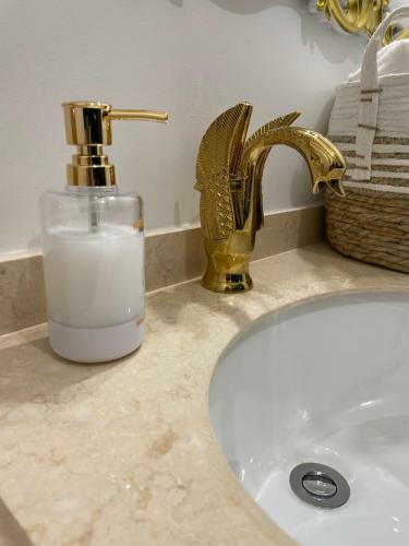 Hostal Suite Imp�riale Maison de L'�glise Du Couvent
