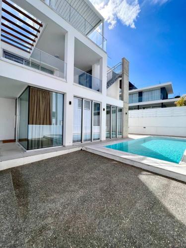 Luxury 2-floor Villa With Private Swimming Pool