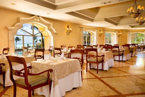 Hotel Secrets Capri Riviera Cancun All Inclusive -adults Only