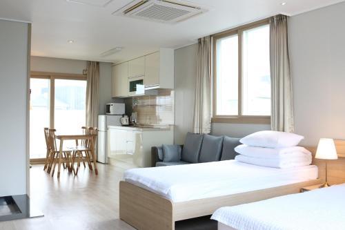 Hotel Jeju Yilin Pension