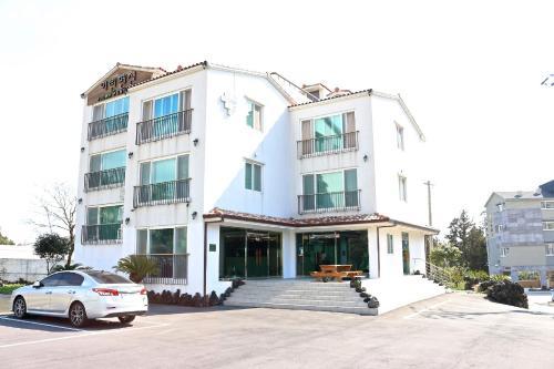 Hotel Jeju Yilin Pension
