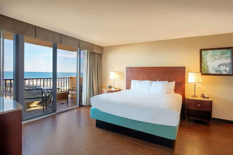 Hotel La Quinta Inn & Suites Cocoa Beach Oceanfront