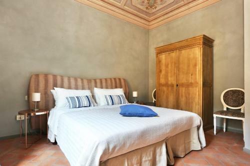 Tuscania Apartments