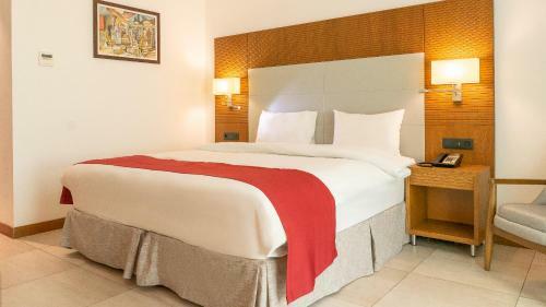 Star Land Hotel Bastos