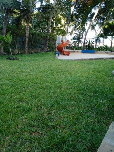 Apartamento Rosy Sea Front Beach Condo