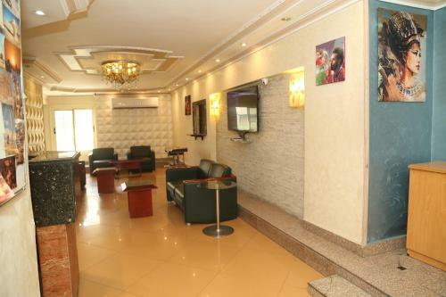 Hotel Green Garden Inn