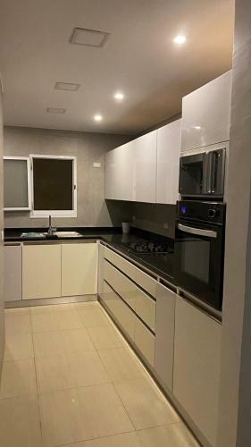 Apartment Near Pyramids And Malls