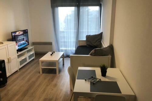 Nice Bright Apartment With Balcony
