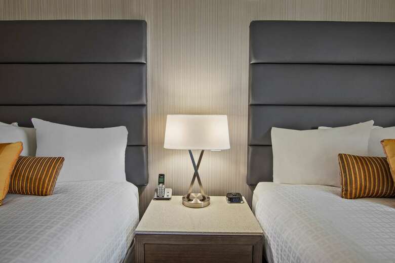 Coast Plaza Hotel And Conference Center