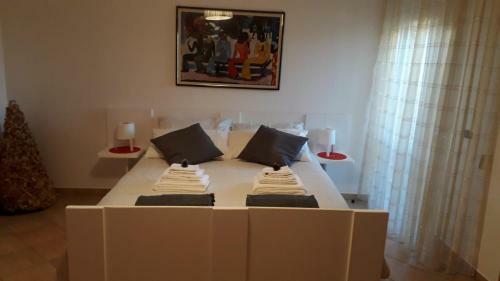 Hostal The Holiday House
