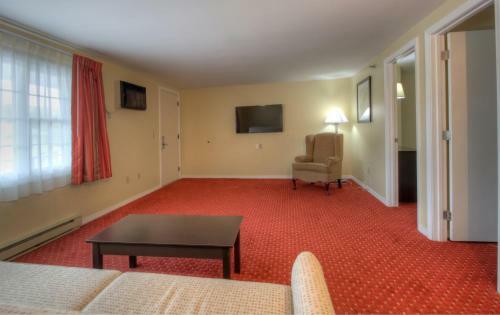 Motel Colonial Village Resort
