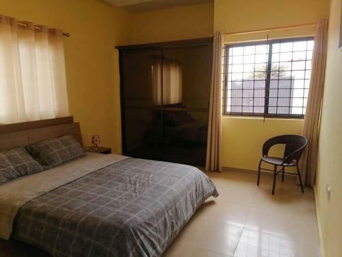 Cheerful 2-bedroom Apartment With Free Parking