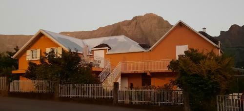 Bed & Breakfast G�te Les Cimes Caloupilon