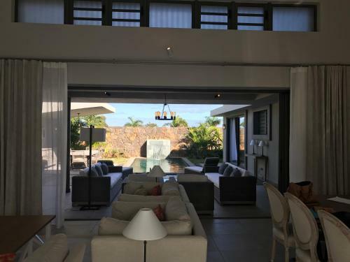 Luxury Villas At Royal Park