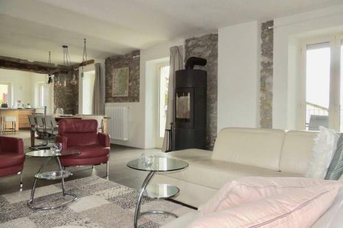 Villa Restructured House With View In The Hart Of Langhe