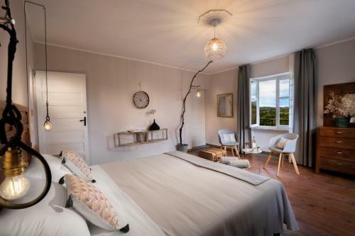 Bed & Breakfast Cascina Brichat Alta Langa