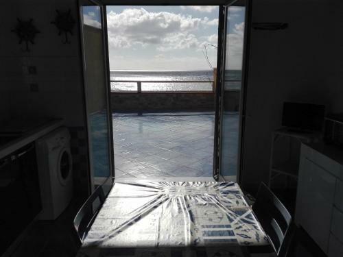 Apartamento Emilia Lido Esperando