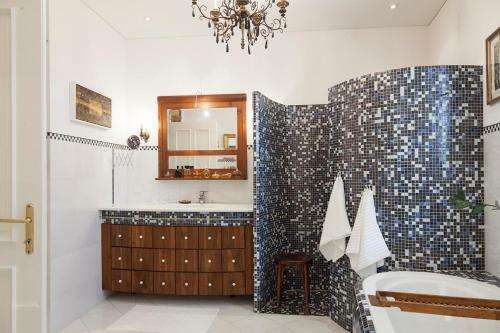 Sommavilla Apartments - Central Living