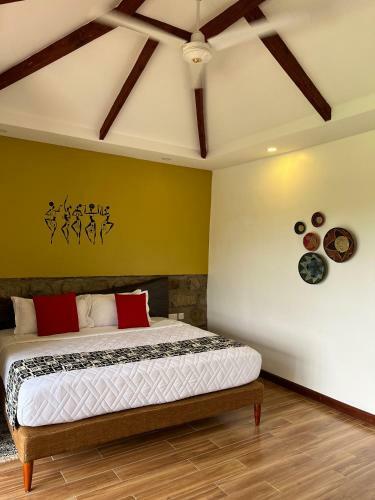 Hotel Jey's Jiko Kitchen And Resort