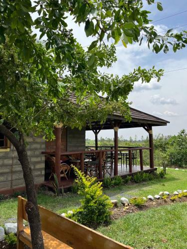 Hotel Jey's Jiko Kitchen And Resort