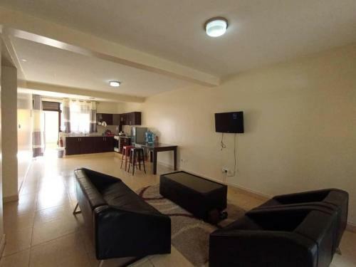 Excellent 2 Bedroom Apartment Myplace