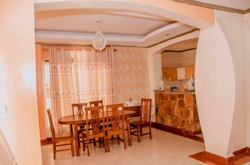 Esther Homestay-kibagabaga