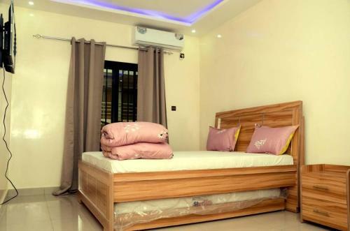 Apartamento Spacious Flat With 3 Queen Beds Near Dakar Center