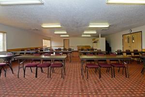 Hotel America's Best Value Inn & Suites