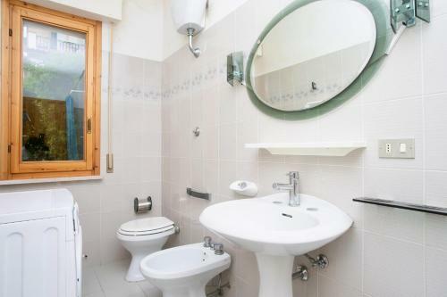 Apartamento S75 - Sirolo, Bilocale Con Giardino In Centro
