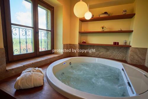 Lux Chic Villa Near Pitigliano