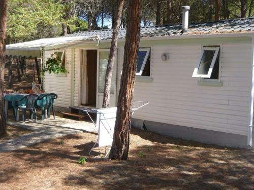 Snug Mobile Home In Sorso With Garden