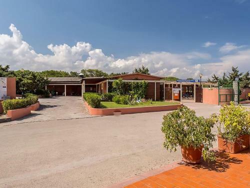 Amazing Mobile Home In Sorso Near The Beach