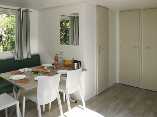 Amazing Mobile Home In Sorso With Garden