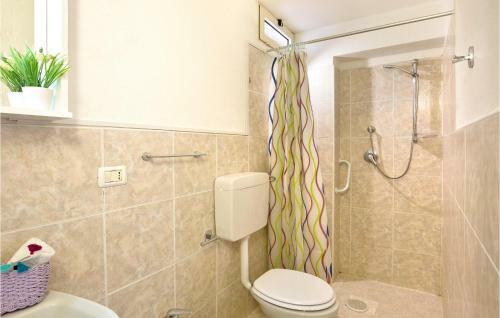 Nice Home In Staletti With Jacuzzi, Sauna And 4 Bedrooms
